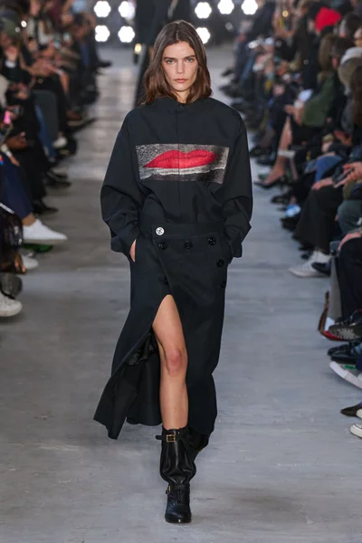 Look 42